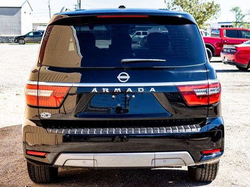 Used 2024 Nissan Armada SV image 4
