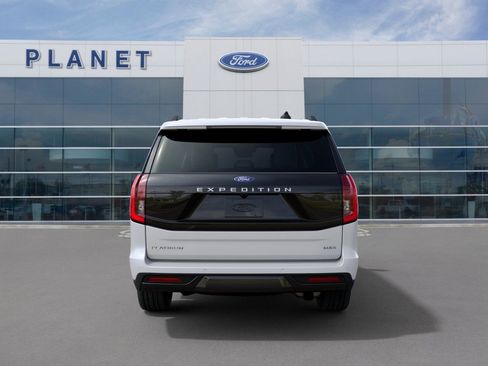 New 2027 Ford Expedition Max Platinum w/ Driver's Package RWD image 9