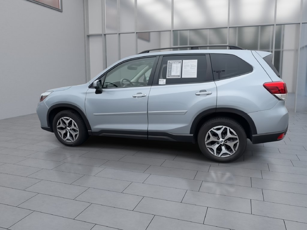 Used 2021 Subaru Forester Premium AWD/4WD image 5
