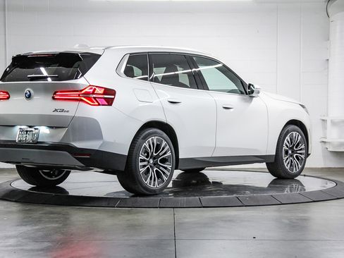New 2026 BMW X3 xDrive30 w/ Premium Package image 6