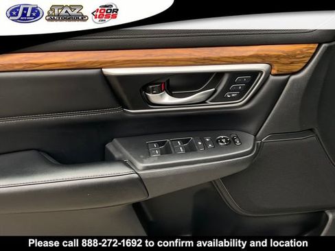 Used 2019 Honda CR-V Touring image 11
