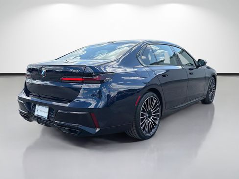 New 2026 BMW 760i xDrive w/ Executive Package AWD/4WD image 3