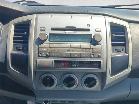 Used 2010 Toyota Tacoma PreRunner RWD image 17