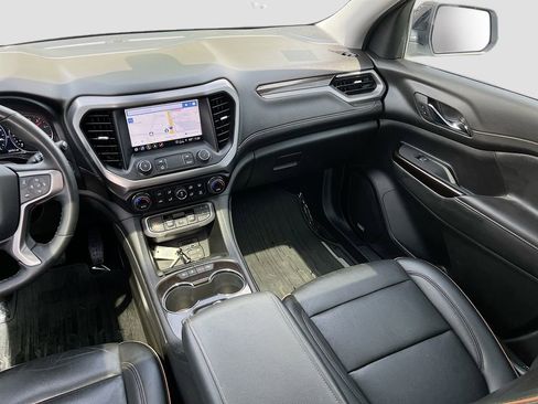 Used 2023 GMC Acadia AT4 w/ Technology Package AWD/4WD image 25