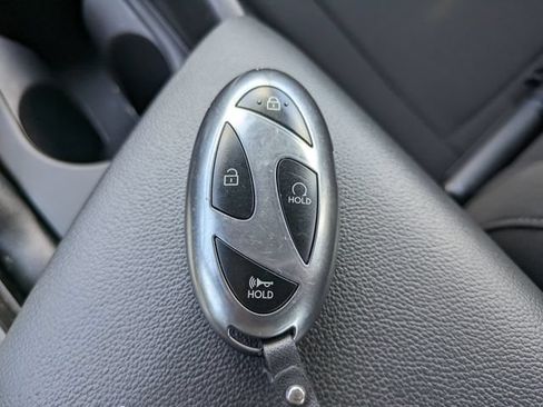 Used 2025 Hyundai Elantra Sport FWD image 29