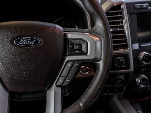 Used 2017 Ford F150 King Ranch w/ Equipment Group 601A Luxury AWD/4WD image 8