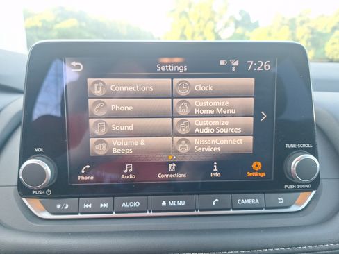 Certified 2026 Nissan Rogue SV FWD image 16