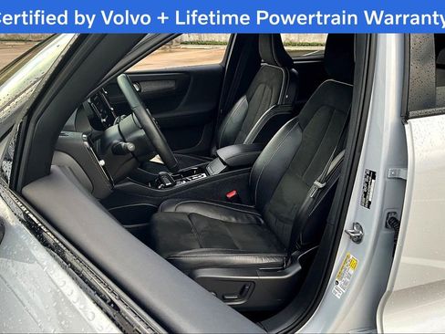 Used 2022 Volvo XC40 T5 R-Design image 31