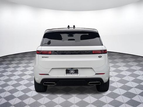 Used 2023 Land Rover Range Rover Sport SE Dynamic AWD/4WD image 4