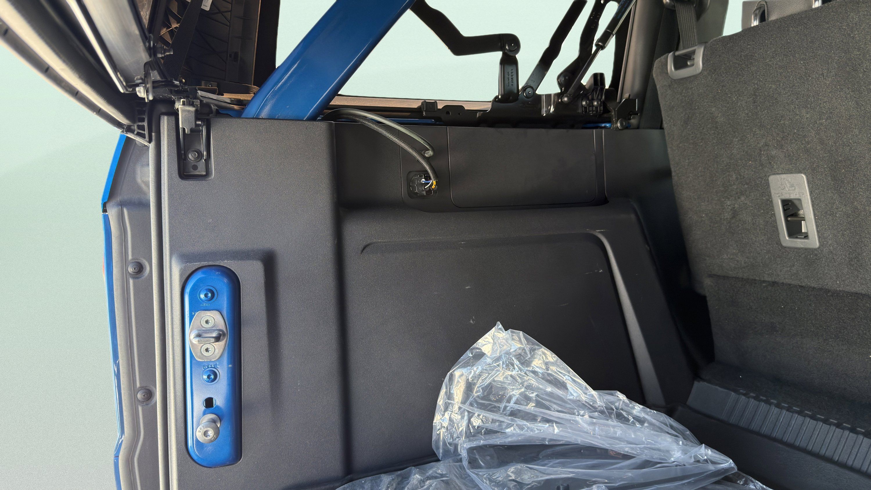 Used 2022 Ford Bronco Wildtrak AWD/4WD image 38