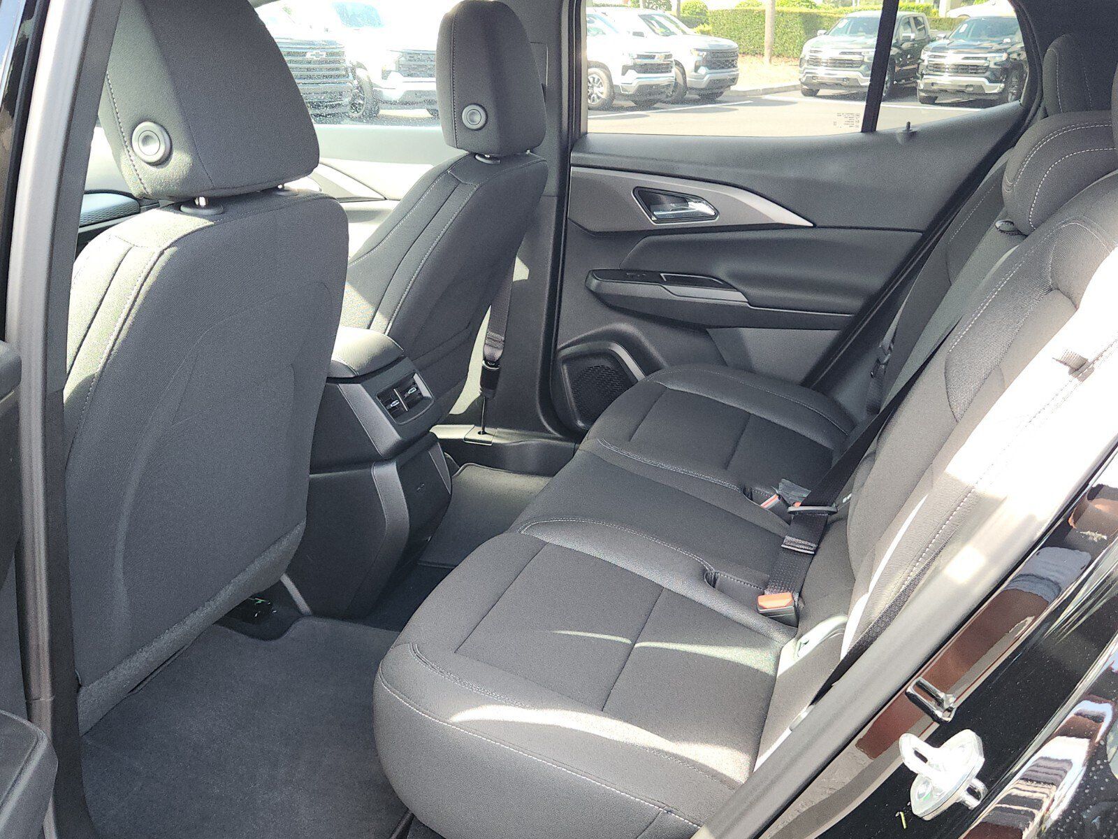 New 2026 Chevrolet Equinox EV LT w/ Comfort Package AWD/4WD image 7