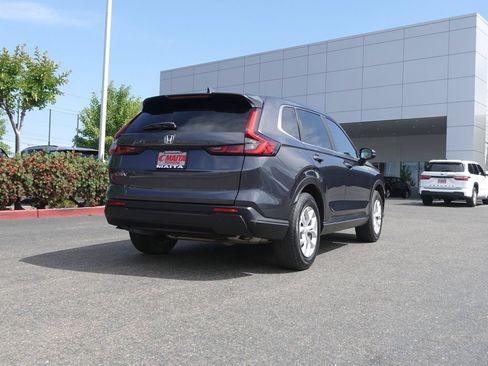 Used 2025 Honda CR-V LX image 3