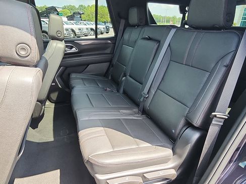 Used 2023 Chevrolet Tahoe RST image 9