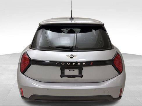 Certified 2025 MINI Cooper S image 24