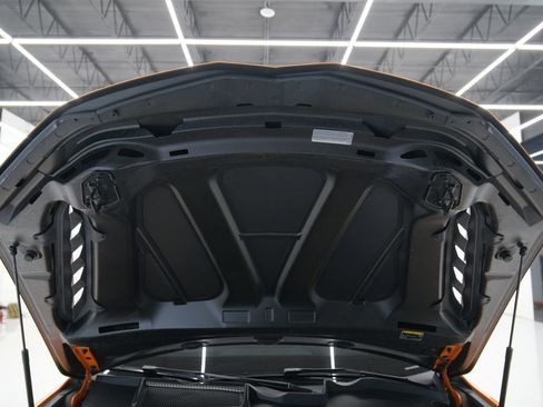 Used 2023 Lamborghini Urus Performante AWD/4WD image 67