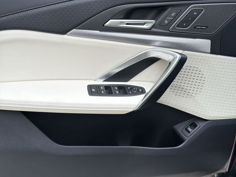 New 2026 BMW X2 xDrive28i w/ Technology Package image 13