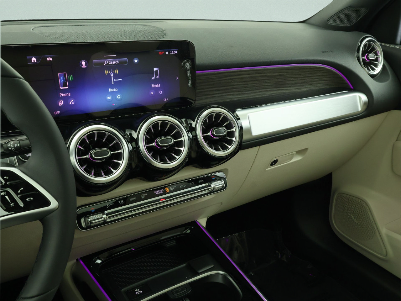 New 2026 Mercedes-Benz GLB 250 image 5