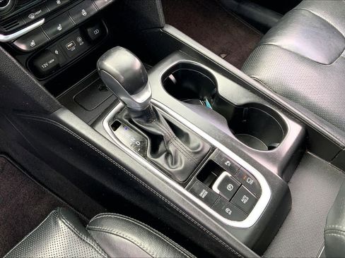 Used 2019 Hyundai Santa Fe FWD image 15
