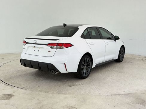 Used 2025 Toyota Corolla SE FWD image 9