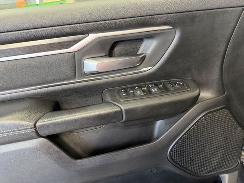 Used 2019 RAM 1500 Big Horn AWD/4WD image 8