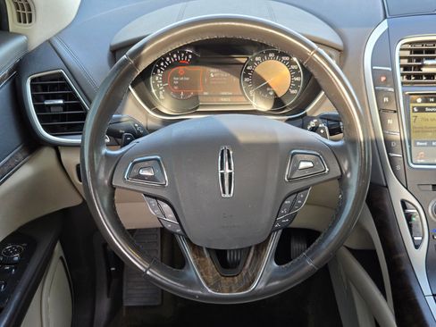 Used 2016 Lincoln MKX Reserve FWD image 27