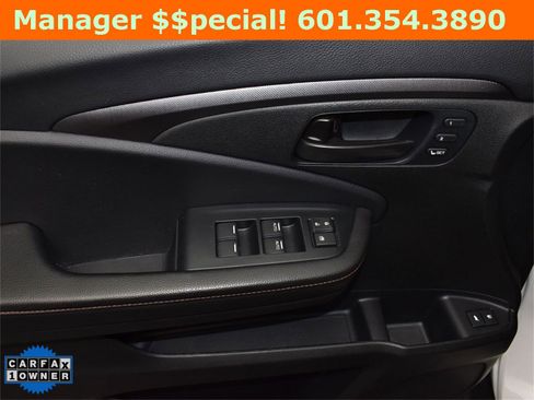 Used 2023 Honda Passport TrailSport image 11