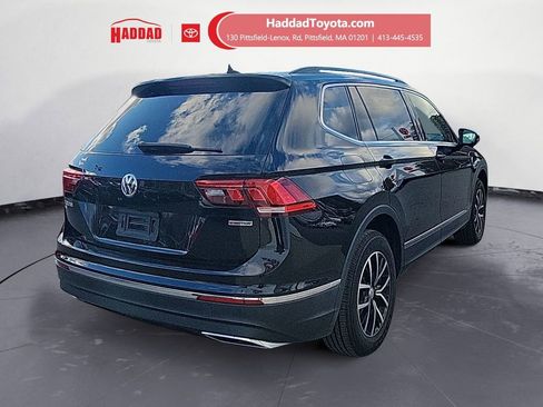 Used 2021 Volkswagen Tiguan SE w/ Panoramic Sunroof Package image 5