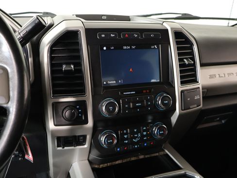 Used 2019 Ford F350 Lariat w/ Chrome Package image 5