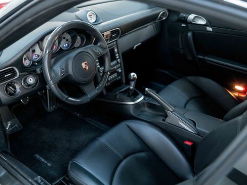 Used 2012 Porsche 911 Turbo image 2