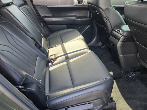 Used 2024 Hyundai Santa Fe SEL FWD image 10
