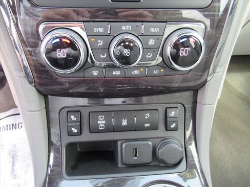 Used 2017 Buick Enclave Leather image 24