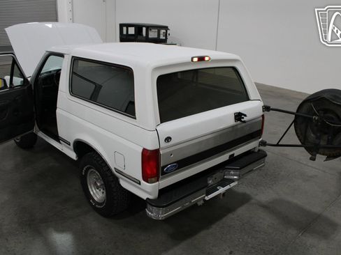 Used 1992 Ford Bronco XLT image 29