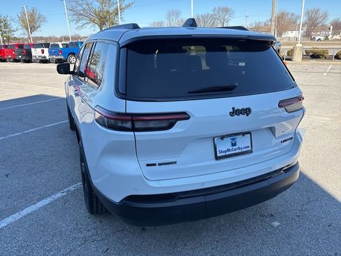 Used 2021 Jeep Grand Cherokee L Limited image 23