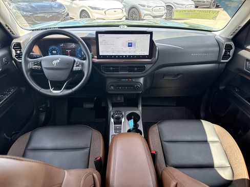 Used 2025 Ford Bronco Sport Outer Banks w/ Outer Banks Tech Package+ AWD/4WD image 7