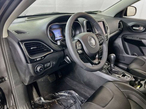 Used 2023 Jeep Cherokee Altitude Lux w/ Lux Elite Package AWD/4WD image 9