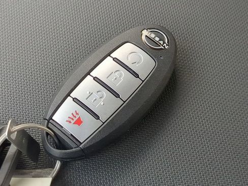 Certified 2024 Nissan Frontier SL w/ Technology Package image 29