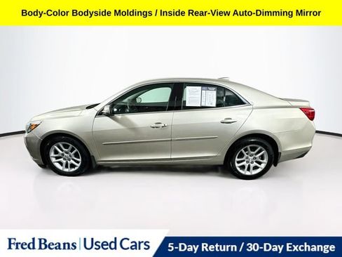 Used 2015 Chevrolet Malibu LT w/ Power Convenience Package FWD image 7