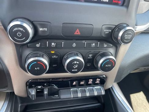 Used 2021 RAM 1500 Laramie AWD/4WD image 50