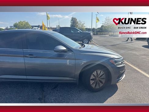 Used 2019 Volkswagen Jetta S image 13