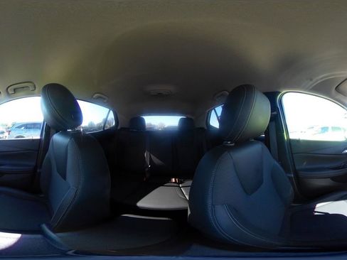 Used 2025 Buick Encore GX Preferred image 40