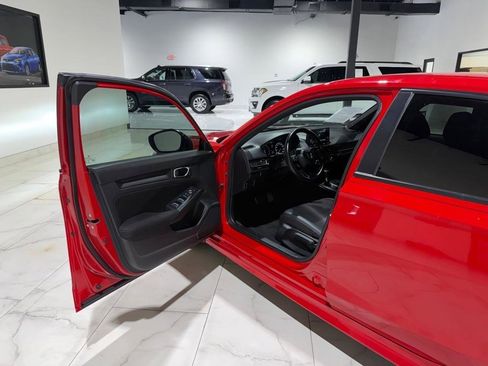 Used 2023 Honda Civic Sport image 19