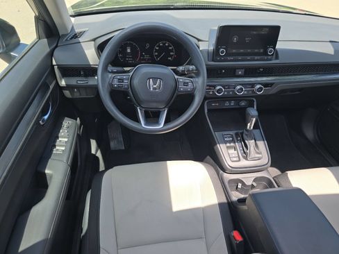 Used 2023 Honda CR-V EX image 24