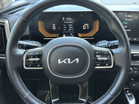 Used 2024 Kia Sorento S AWD/4WD image 23