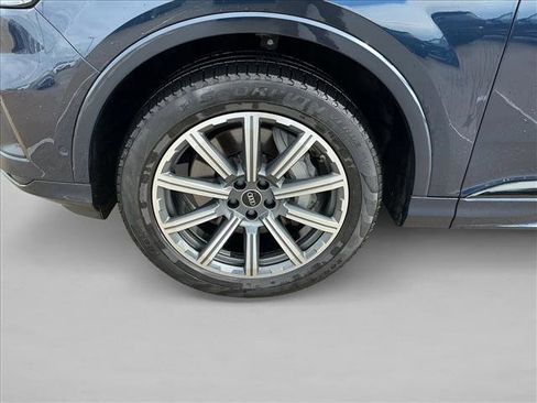 Used 2023 Audi Q7 2.0T Premium Plus w/ Premium Plus Package AWD/4WD image 9