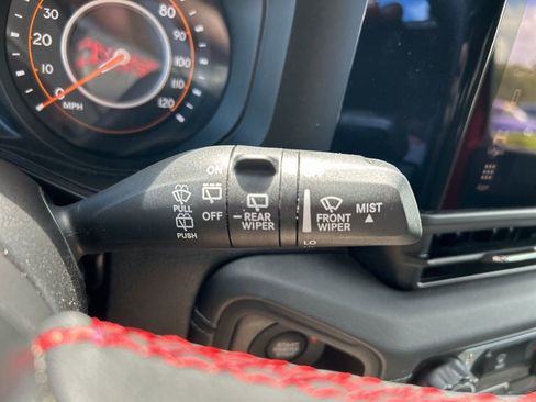 Used 2024 Jeep Wrangler Unlimited Rubicon image 20