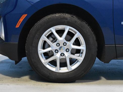 Used 2022 Chevrolet Equinox LT FWD image 24
