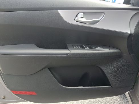 Certified 2024 Kia Forte LXS FWD image 12