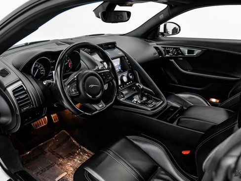 Used 2016 Jaguar F-TYPE R image 40