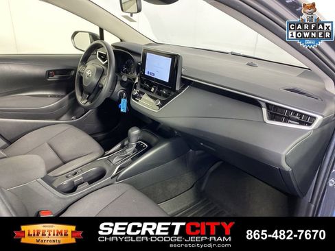 Used 2025 Toyota Corolla LE FWD image 33