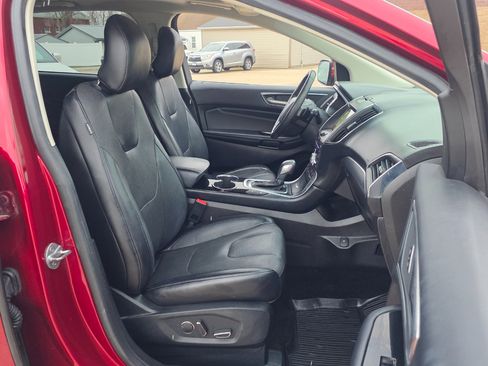Used 2018 Ford Edge Titanium w/ Equipment Group 302A image 27
